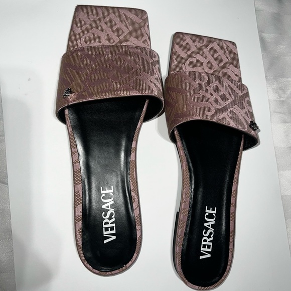 Versace all over flat slippers 39 - Picture 1 of 5